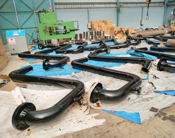 Single flanged pipe spool